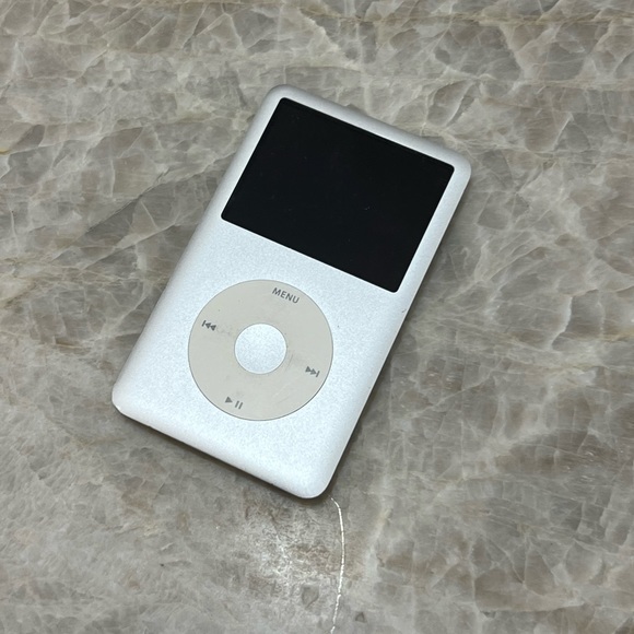 Class Ipod MP3 player 160gb